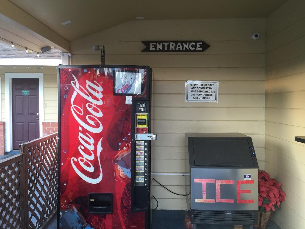 Colusa Motel Exterior photo